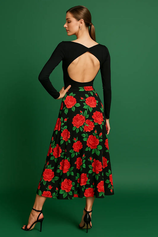 Passionate jersey dress with vibrant rose print and dramatic tail