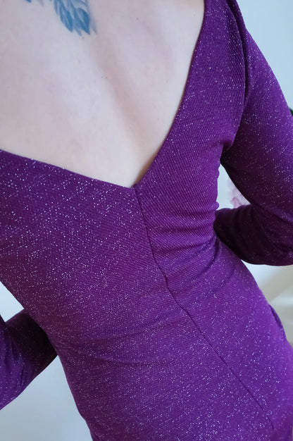 Shimmering jersey tango dress with V-back and front slit