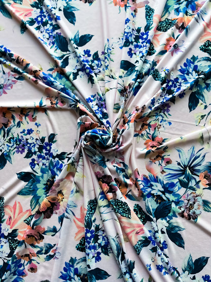 Jupe de tango gracieuse en jersey léger avec une silhouette fluide