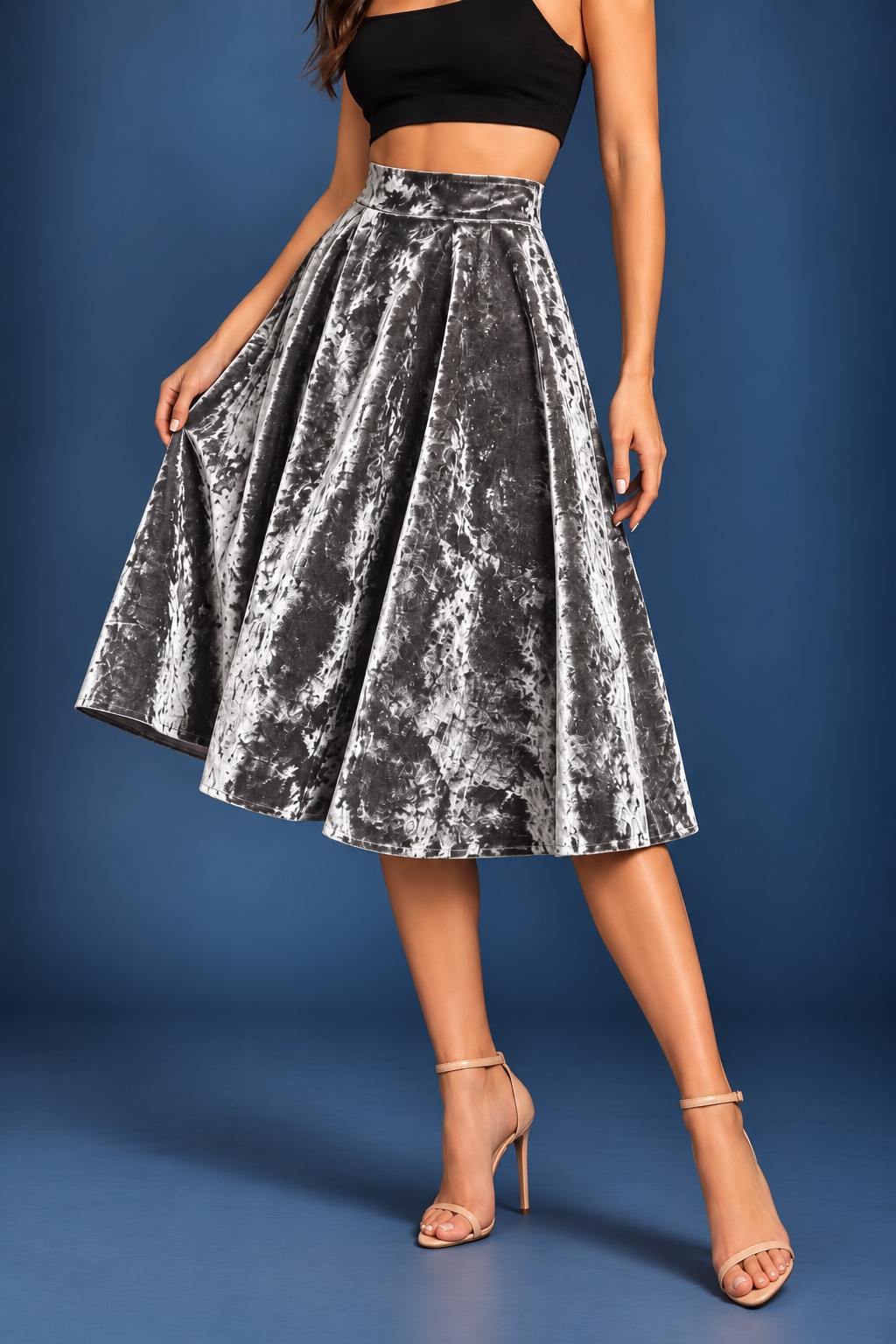 Women’s crushed velvet tango skirt with a full A-line silhouette, wide waistband and midi length, designed for movement and made in France.