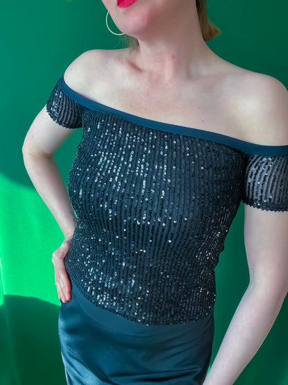 Chic sequin off-shoulder top in stretch mesh with lining