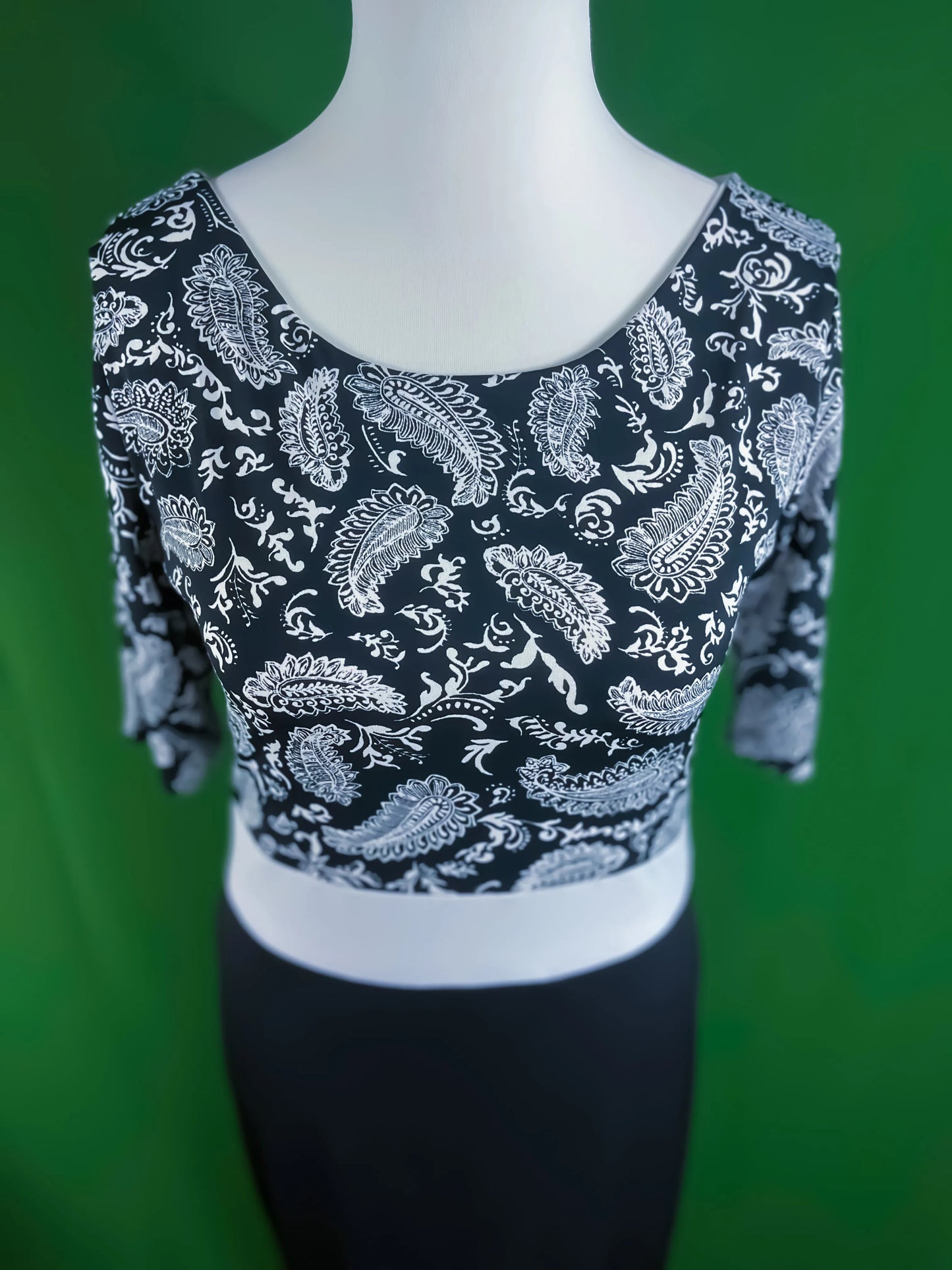 Robe de tango confortable en jersey avec un design contrasté élégant