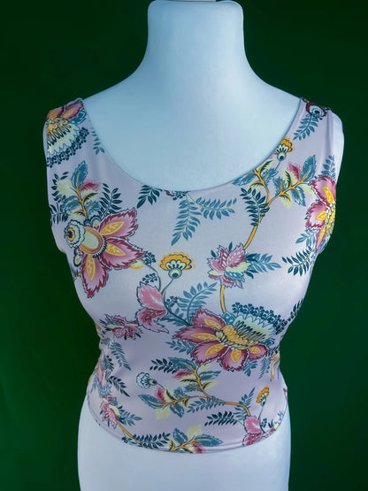 Delicate tank top with floral print