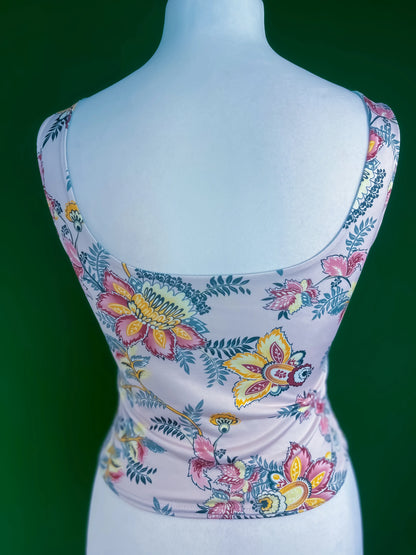 Delicate tank top with floral print