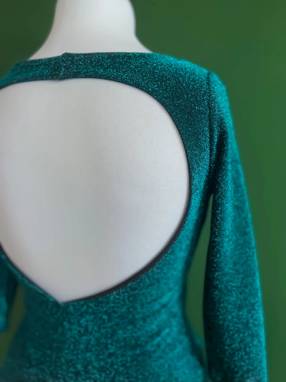 Shimmering tango dress with open bac