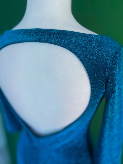 Shimmering tango dress with open bac