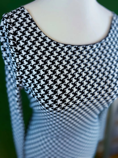 Graceful midi tango dress with flowing silhouette