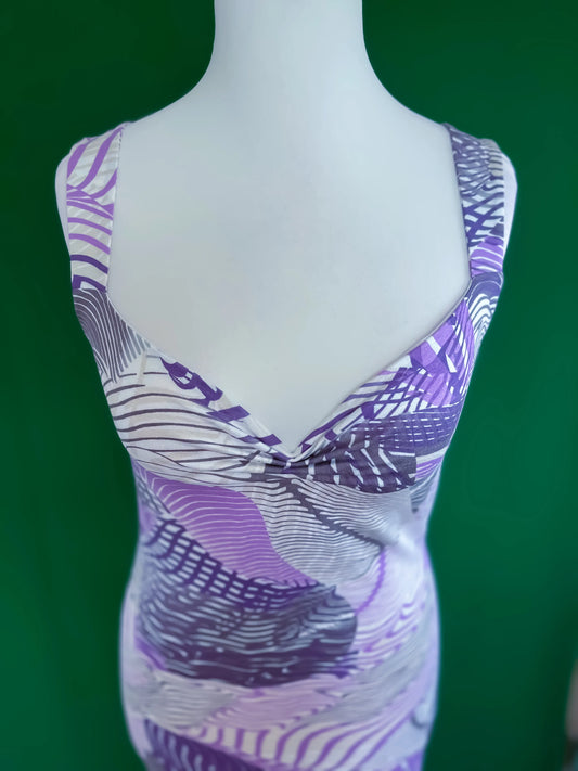 Striking printed tango dress with figure-hugging silhouette