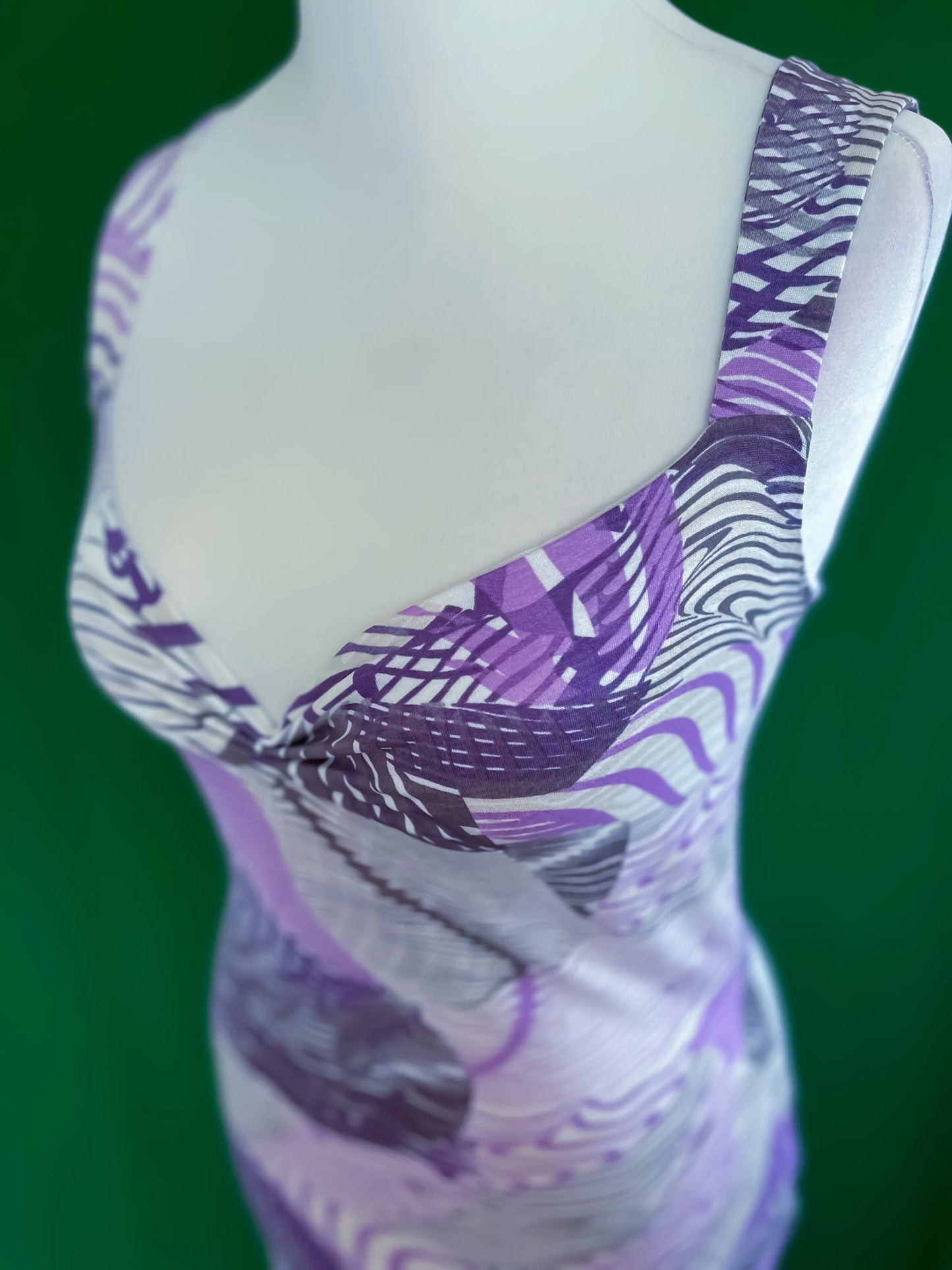 Striking printed tango dress with figure-hugging silhouette