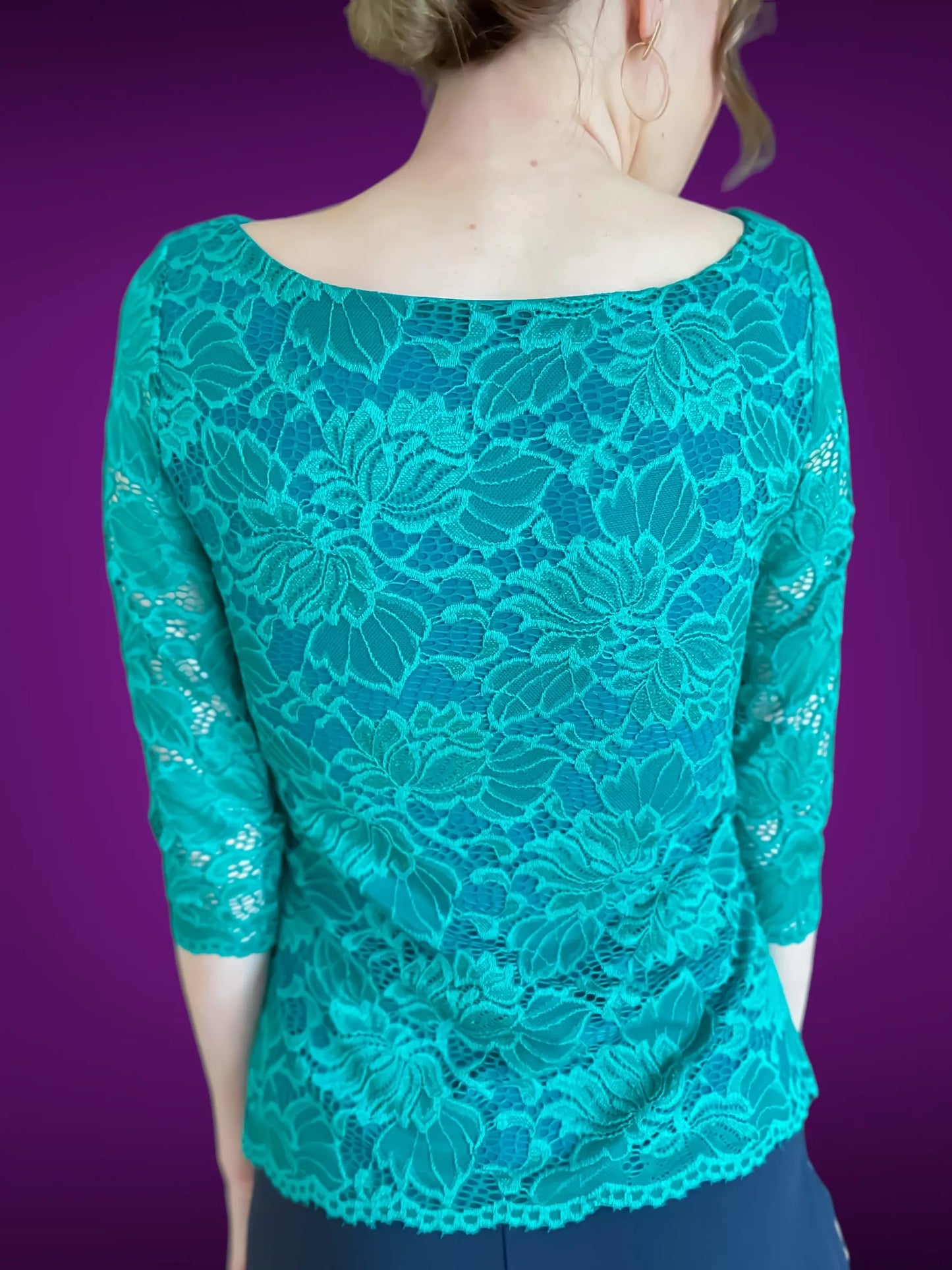 Haut tango exclusif en dentelle avec doublure en jersey