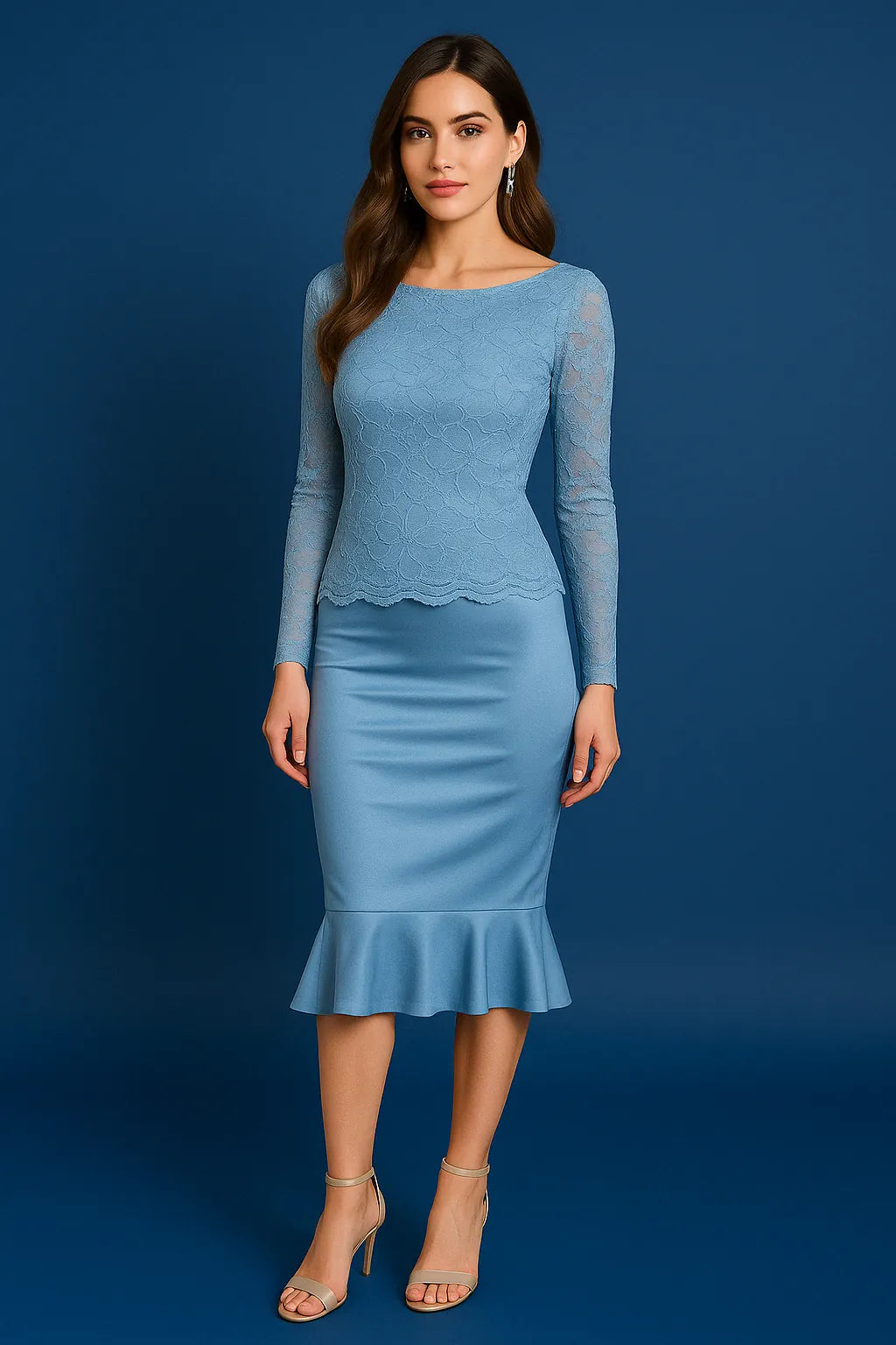 Lace tango top with long sleeves and jersey lining