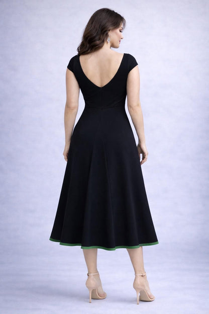 Exclusive black and green double-layered jersey tango dress with waist embroidery