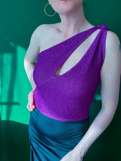 Glamorous tango top with cutout neckline and one-shoulder design