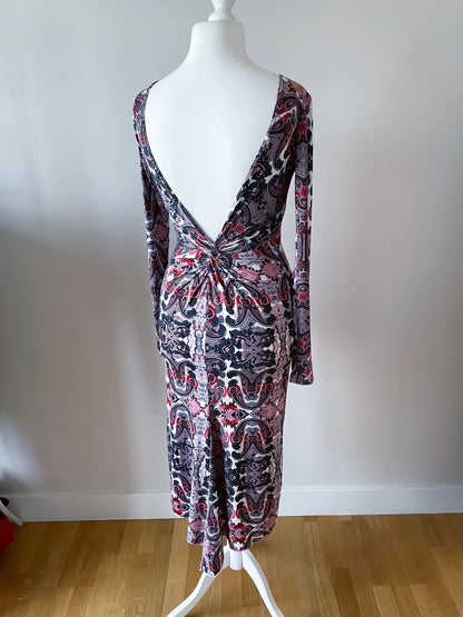 Elegant knit tango dress with deep v-back and knot detail