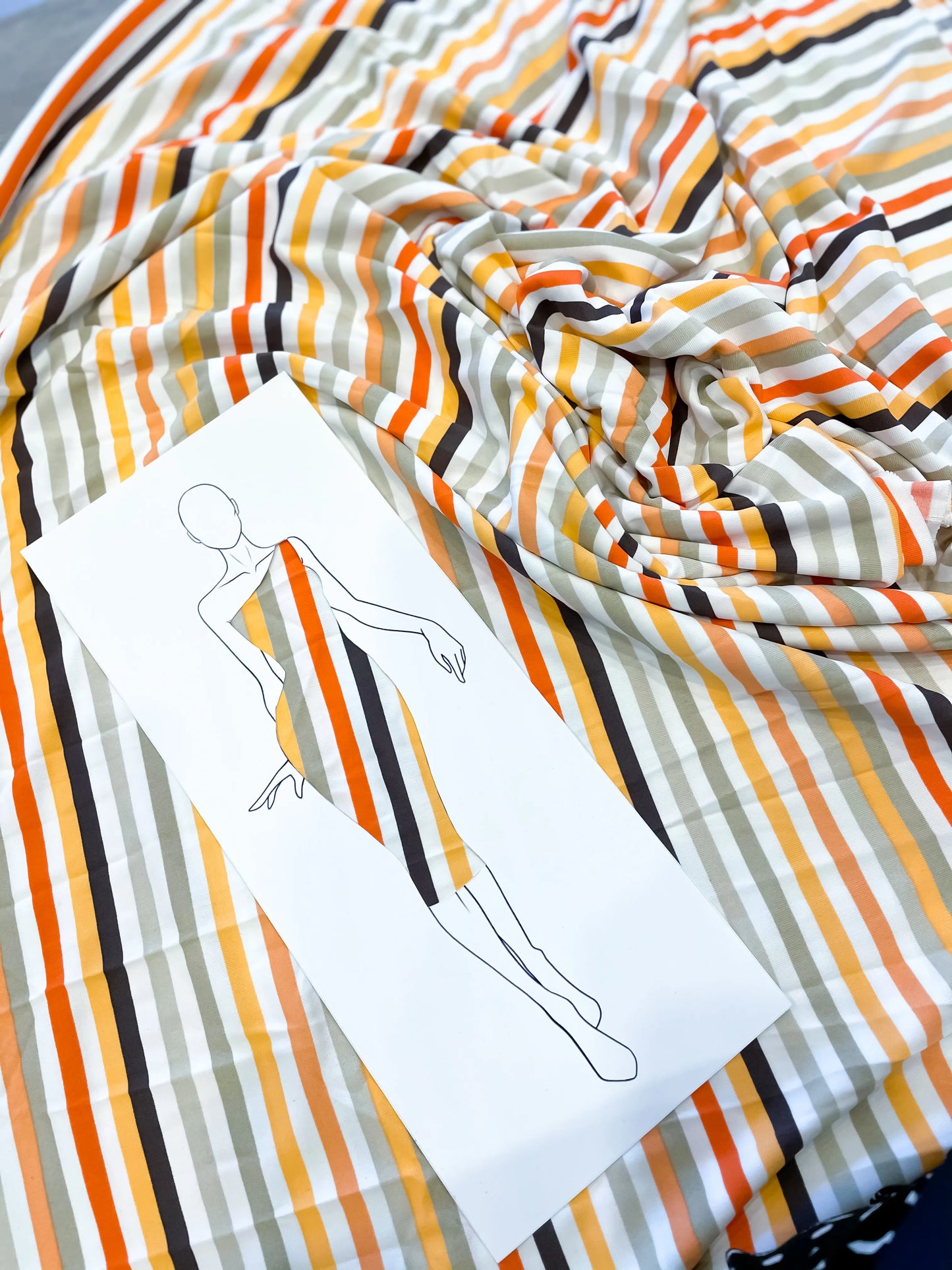 Playful tango dress with airy skirt and flutter detail