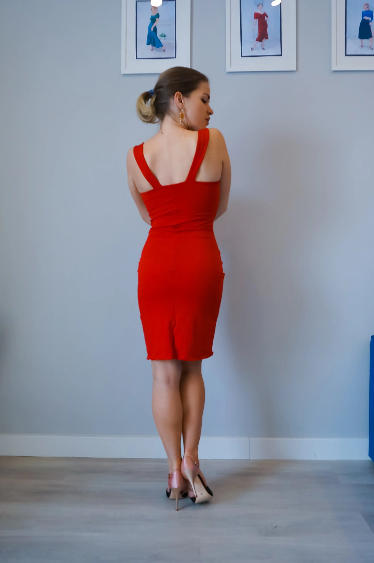 Limited edition red jersey mini dress with lining