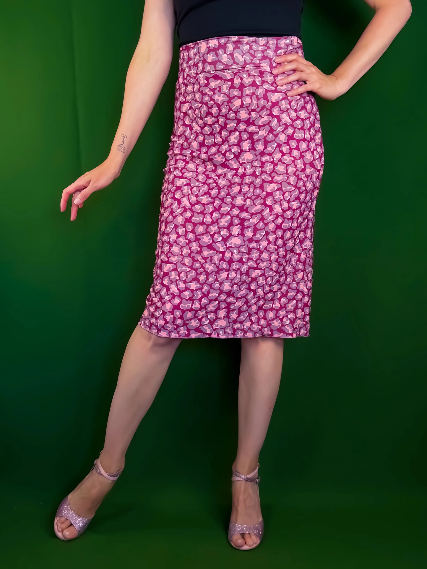 Silky jersey pencil skirt - elegant and versatile