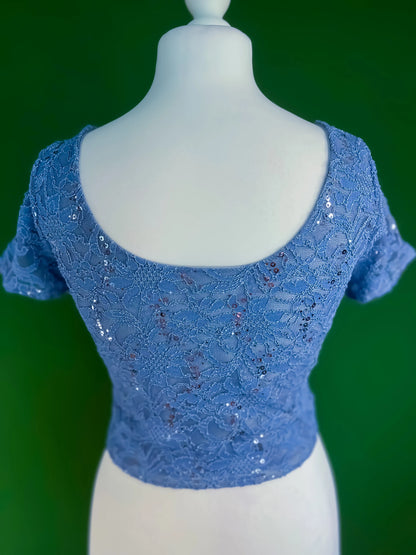 Feminine sparkling lace tango top with semi-open back