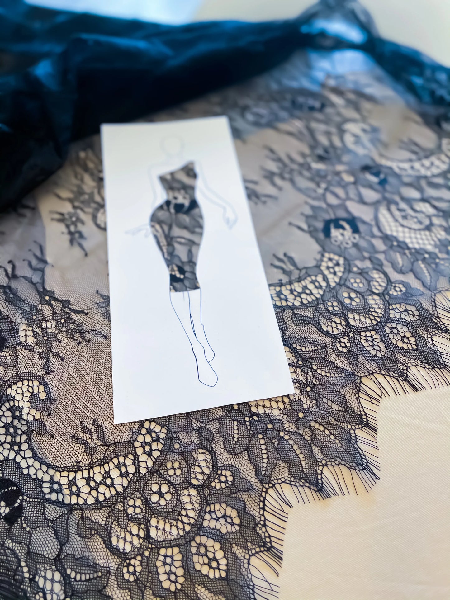 Feminine lace tango dress with scalloped hem