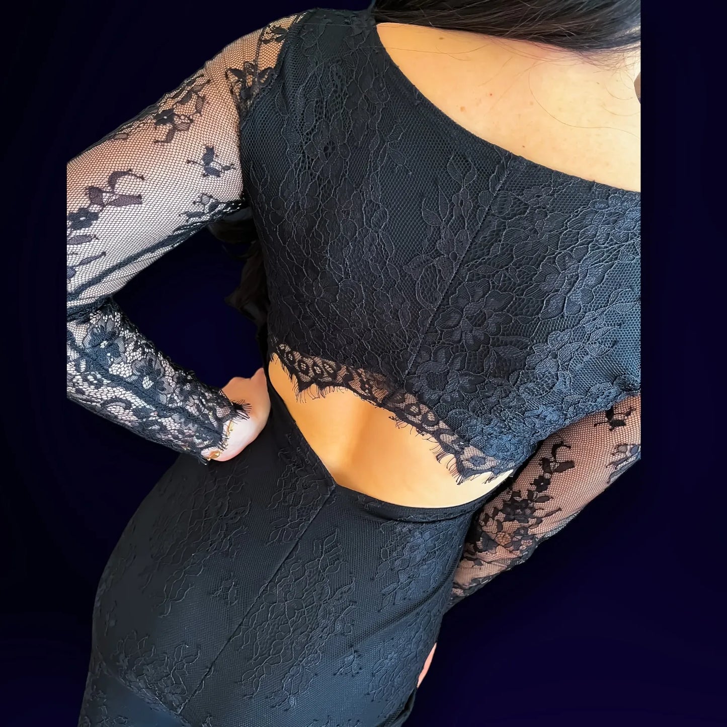 Feminine lace tango dress with scalloped hem