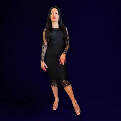 Feminine lace tango dress with scalloped hem