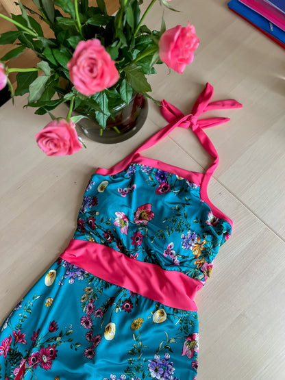 Playful viscose tango dress with voluminous back tail