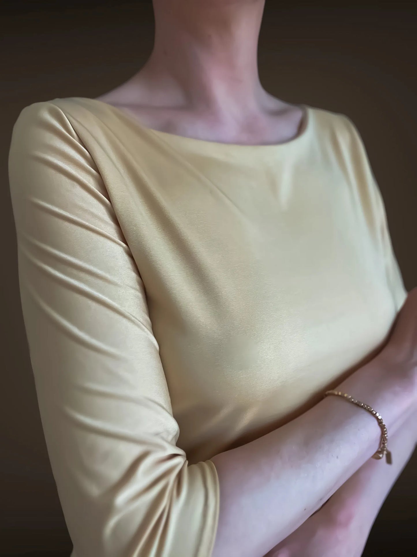 Silky jersey tango top with breathable lining