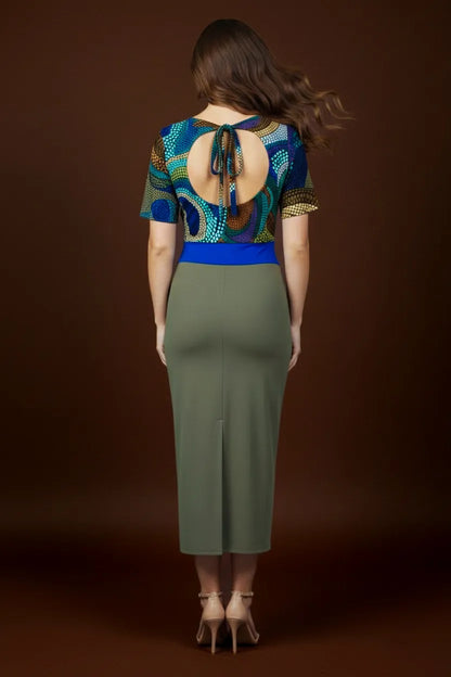 Elegant tango dress made of soft, stretchy knit with a matching belt