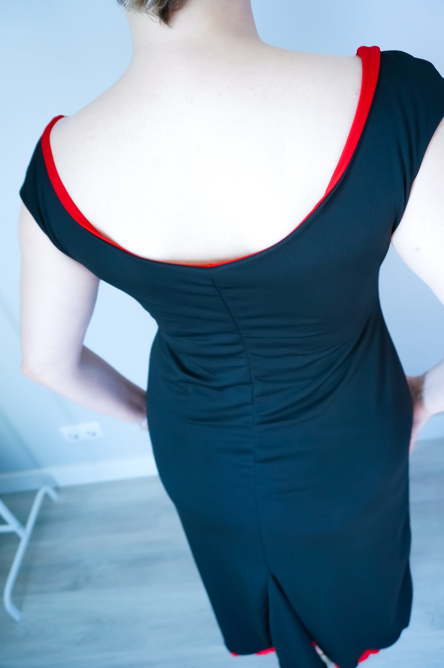 Refined black and red tango dress with sakura embroidery