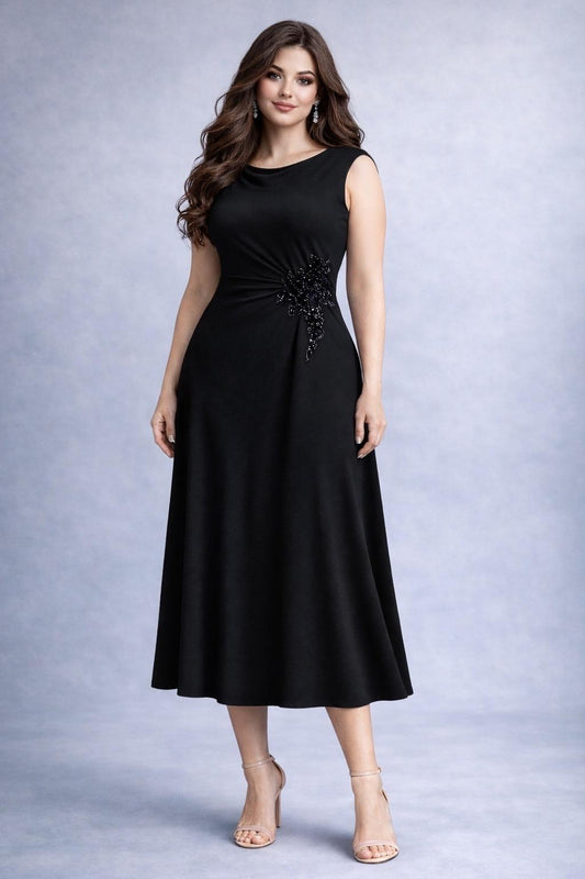 Chic jersey dress with semi-open back and refined draping