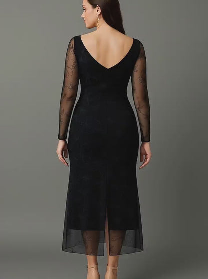 Refined tango dress in black mesh with lining and back slit