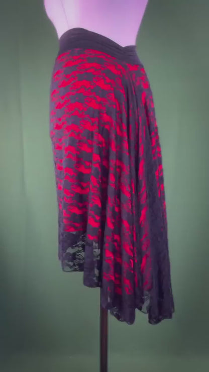 Striking contrast lace tango skirt with side slit