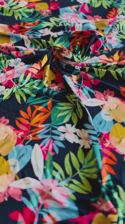 Playful viscose tango skirt with wide waistband