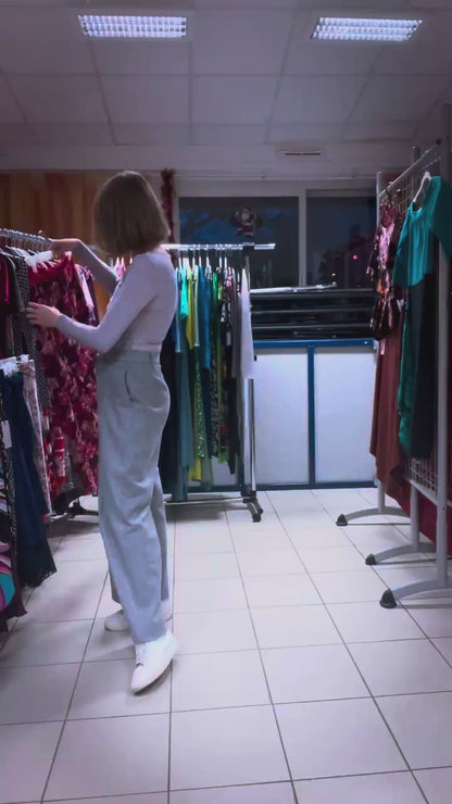 Graceful tango skirt in colorful lace with flared shape